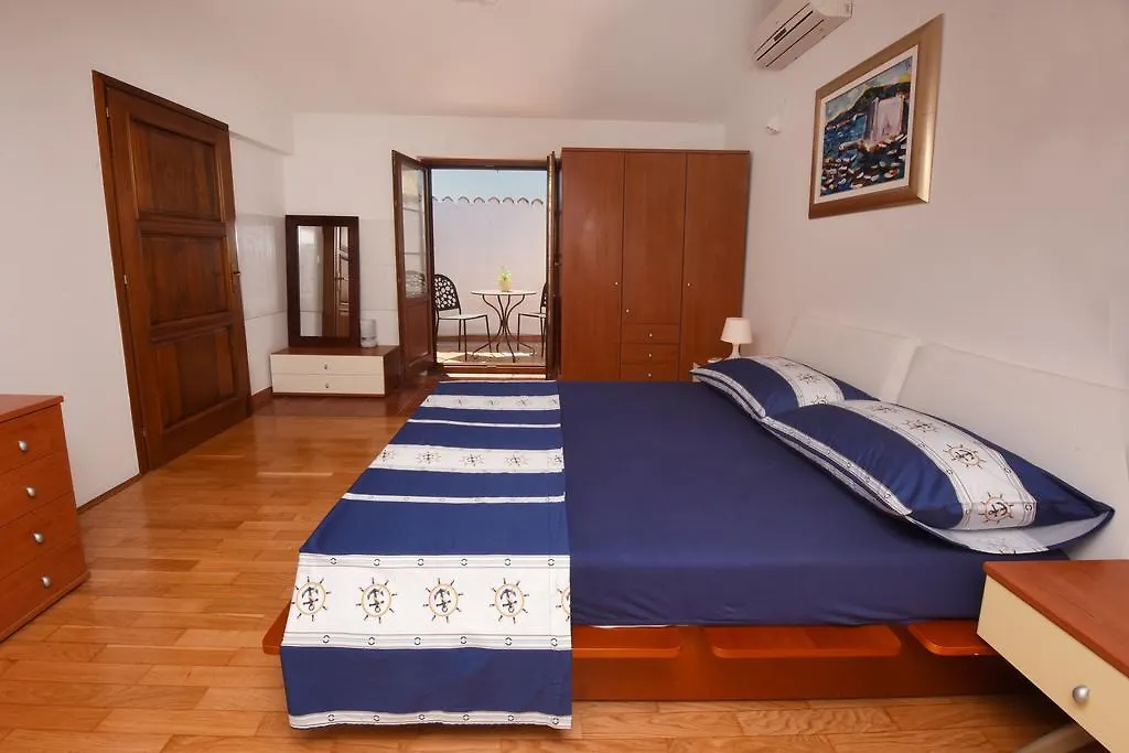 בית נופש פורץ Apartment House Senna קרואטיה